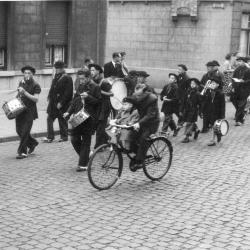 Batjesstoet, Muziek der Aloude Sicambers, Noordstraat, Roeselare, 1953