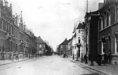 Burg. Vandenbogaerdelaan tijdens Eerste Wereldoorlog,  Izegem