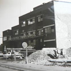 Melkerij De Toekomst, na afbraak woning Karel Matton, Moorsleden, 1960