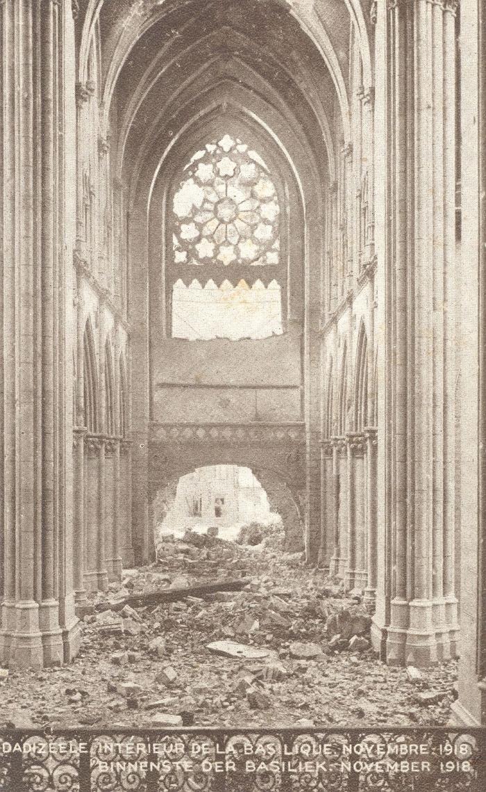 Interieur van de verwoeste kerk, Dadizele