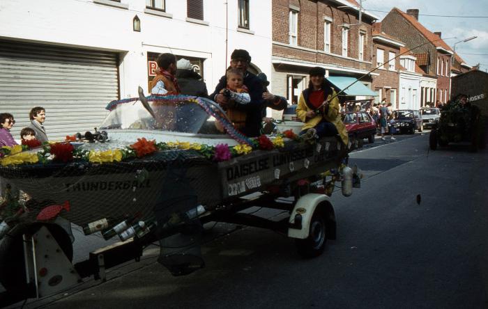 Tap en Torrestoet Dadizele: boot van de lijnvissers; 15 mei 1983