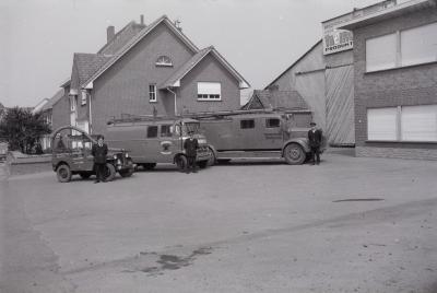 Voorstelling wagens brandweer, Moorslede 1970