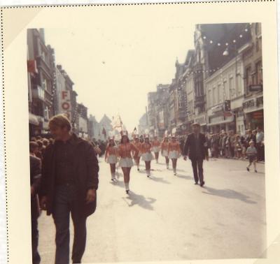 Fotoreportage over de betoging vogelvangst, Roeselare