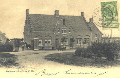 Hoeve C. Ide, Dadizele