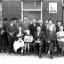 Café 'De Voerman': groepsfoto, Izegem 1958