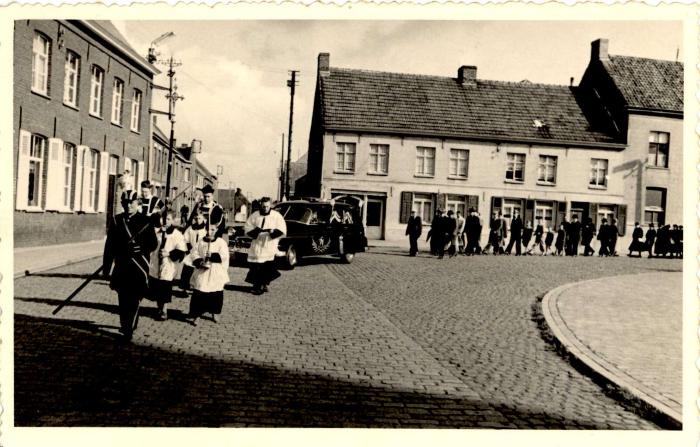 Begrafenis, Gits, 1950