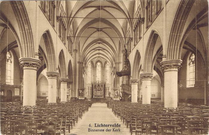 Binnenzicht kerk Lichtervelde