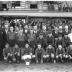 Miniemen FC Izegem poseren met jeugdcomité, Izegem 1958